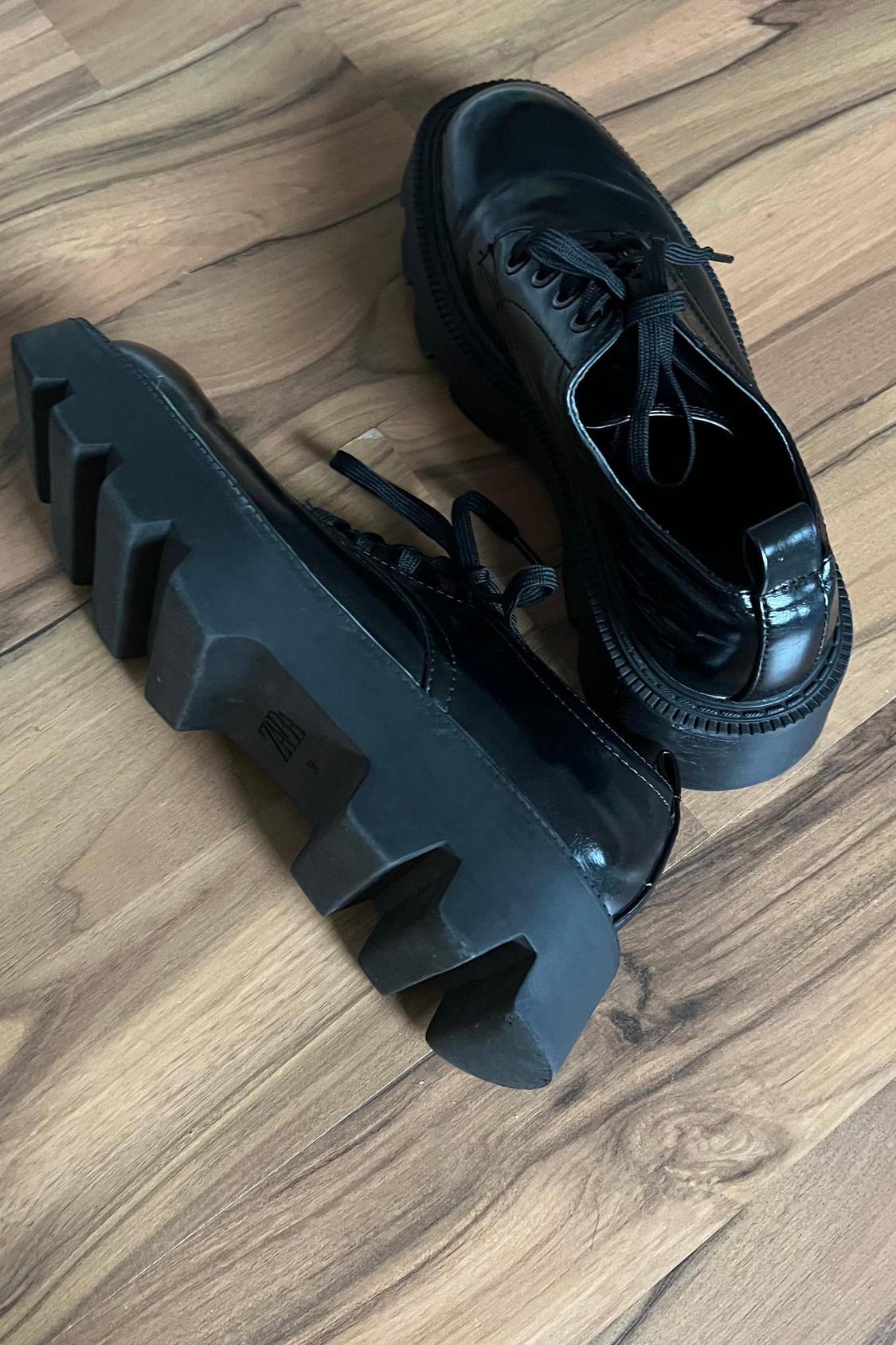 FLACHER BLÜCHER BOOTS MIT PLATEAUSOHLE - Image 4