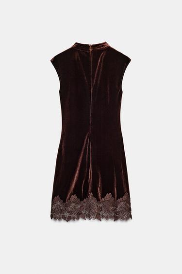 ROBE EN VELOURS ET DENTELLE - Marron foncé de Zara - Image 6