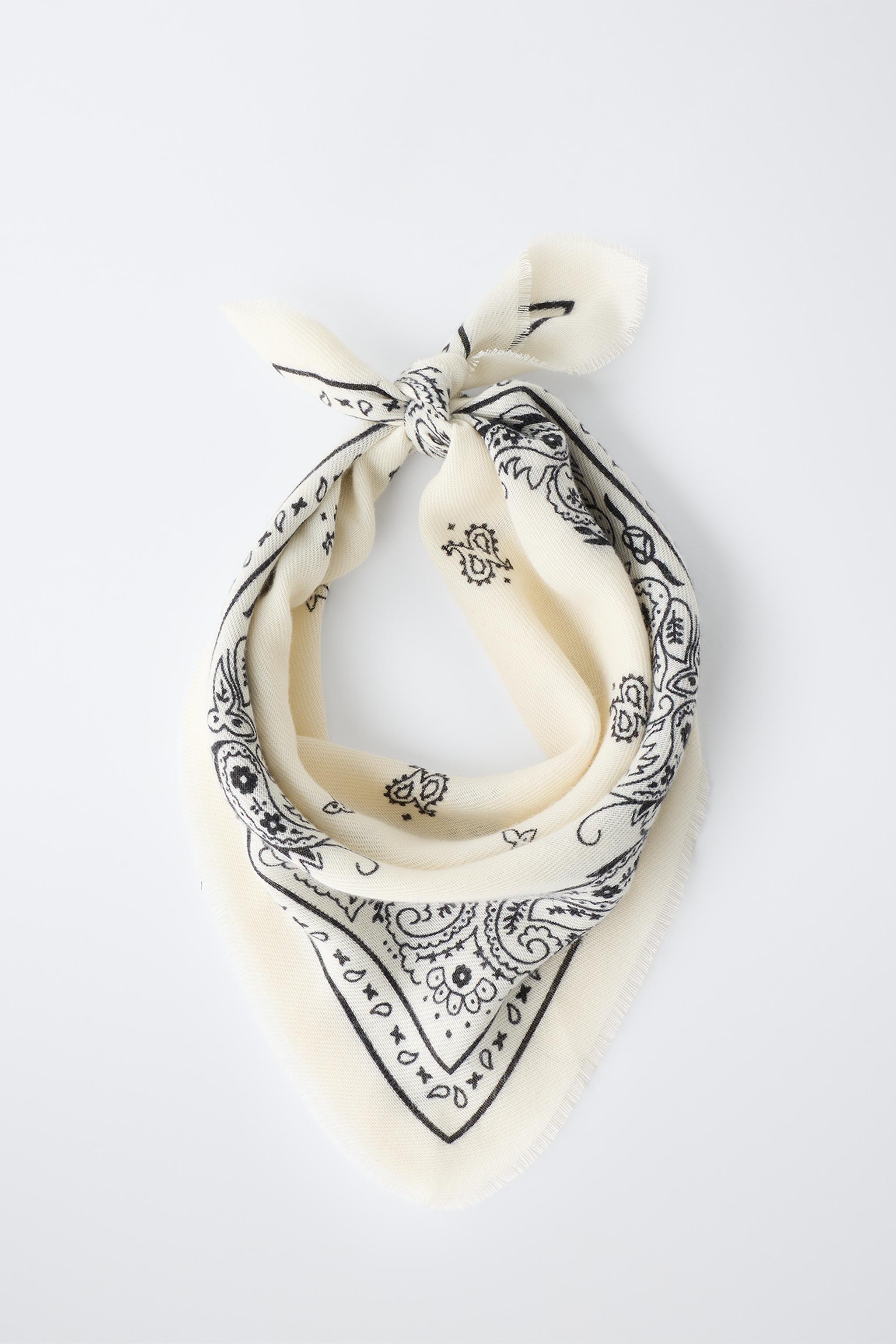 PAISLEY PRINT BANDANA