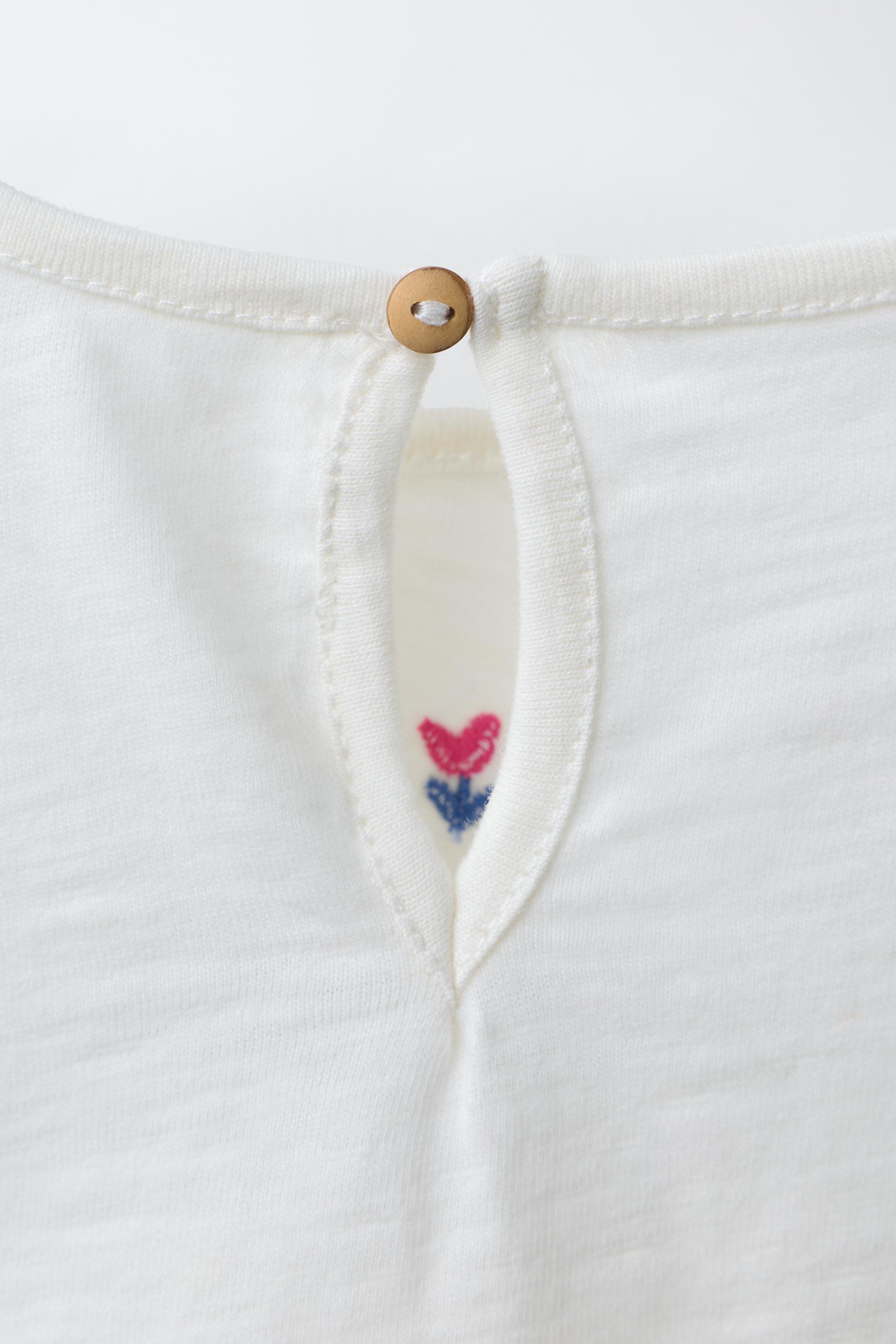 EMBROIDERED FLORAL T-SHIRT
