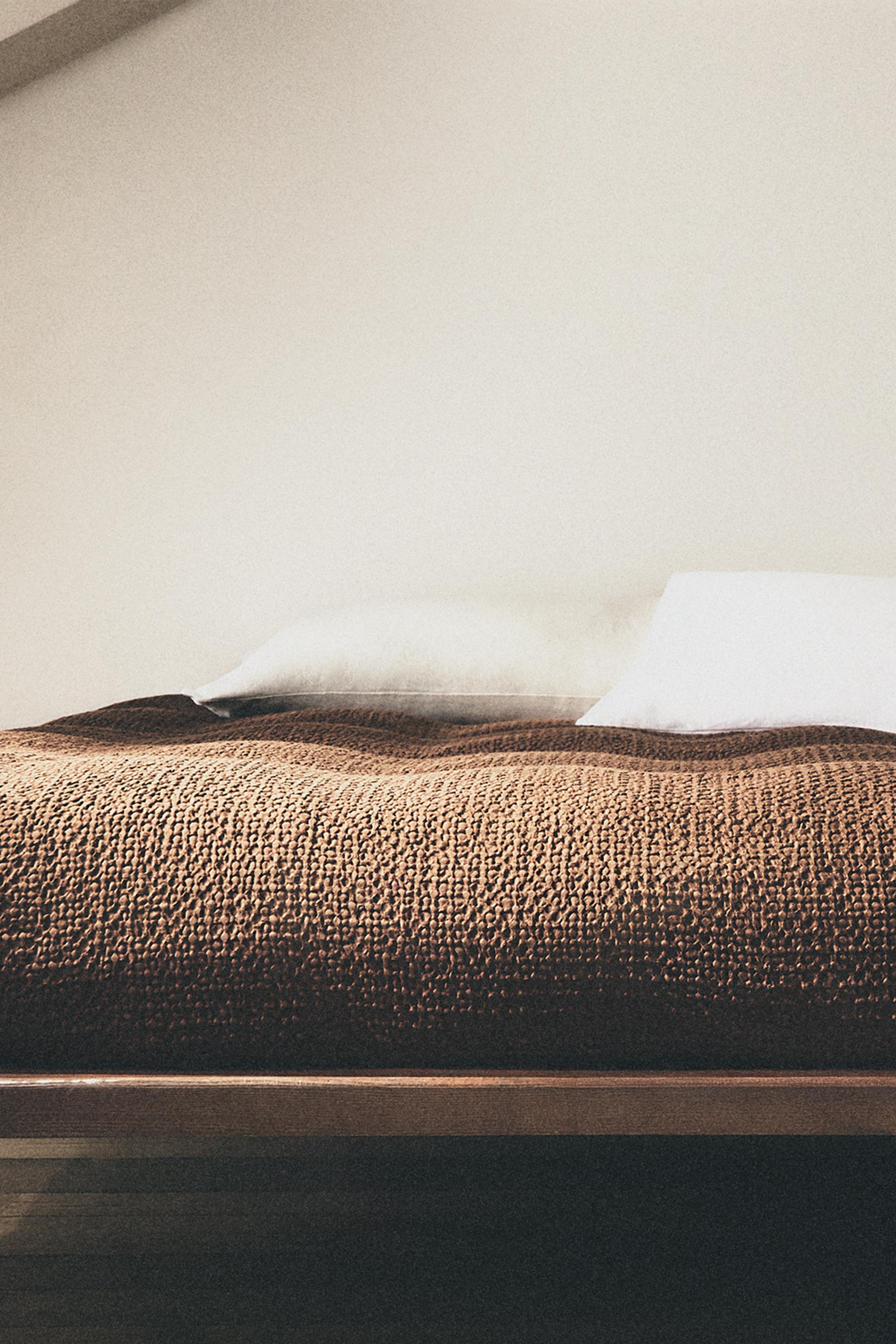 WAFFLE-KNIT DUVET COVER