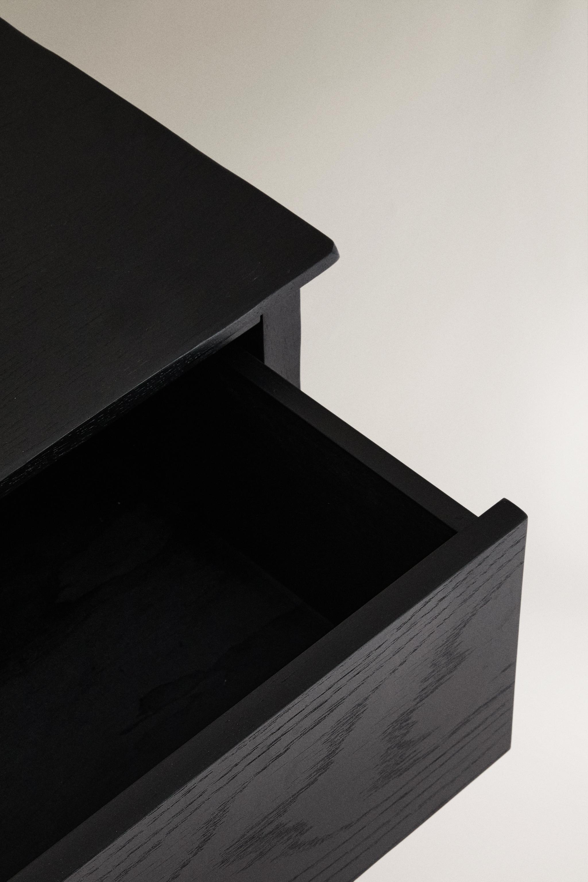 OAK NIGHTSTAND