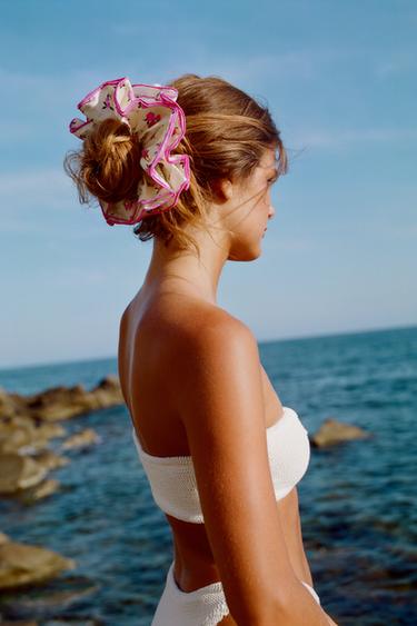 CONTRAST FLORAL MAXI SCRUNCHIE - Pink by Zara