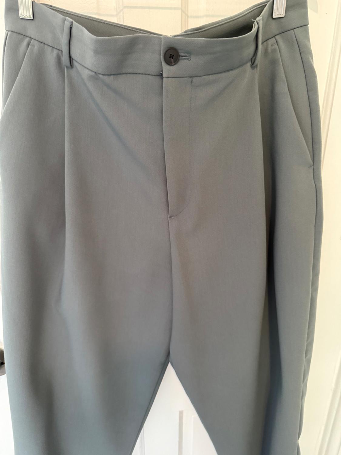 WIDE FIT PLEATED PANTS - Image 3