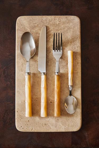 Zaras 4-DELAT BESTICKSET I BAMBU - Sandfärgad