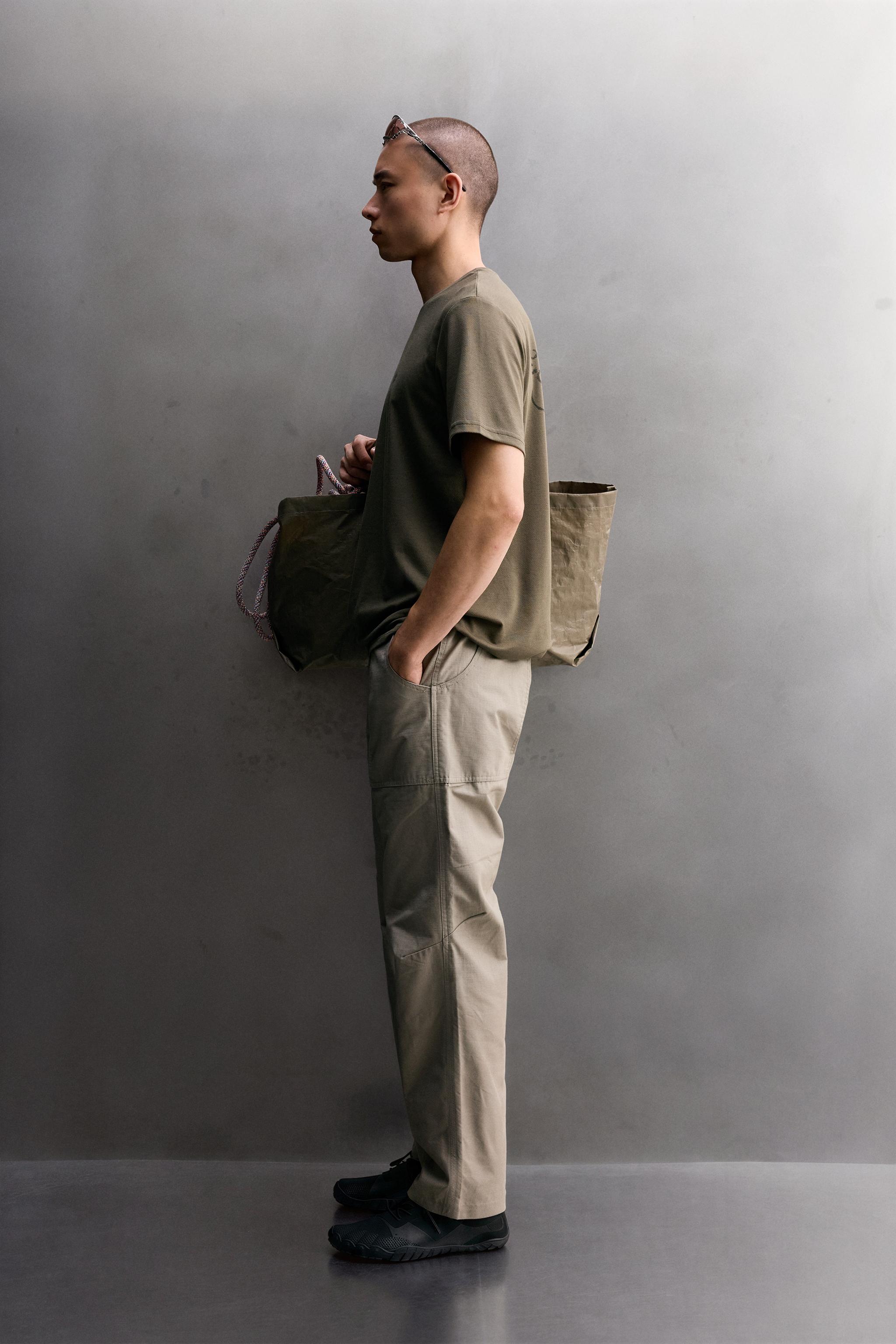 Мужские брюки Zara TAPERED FIT CLIMBING PANTS — фото 4