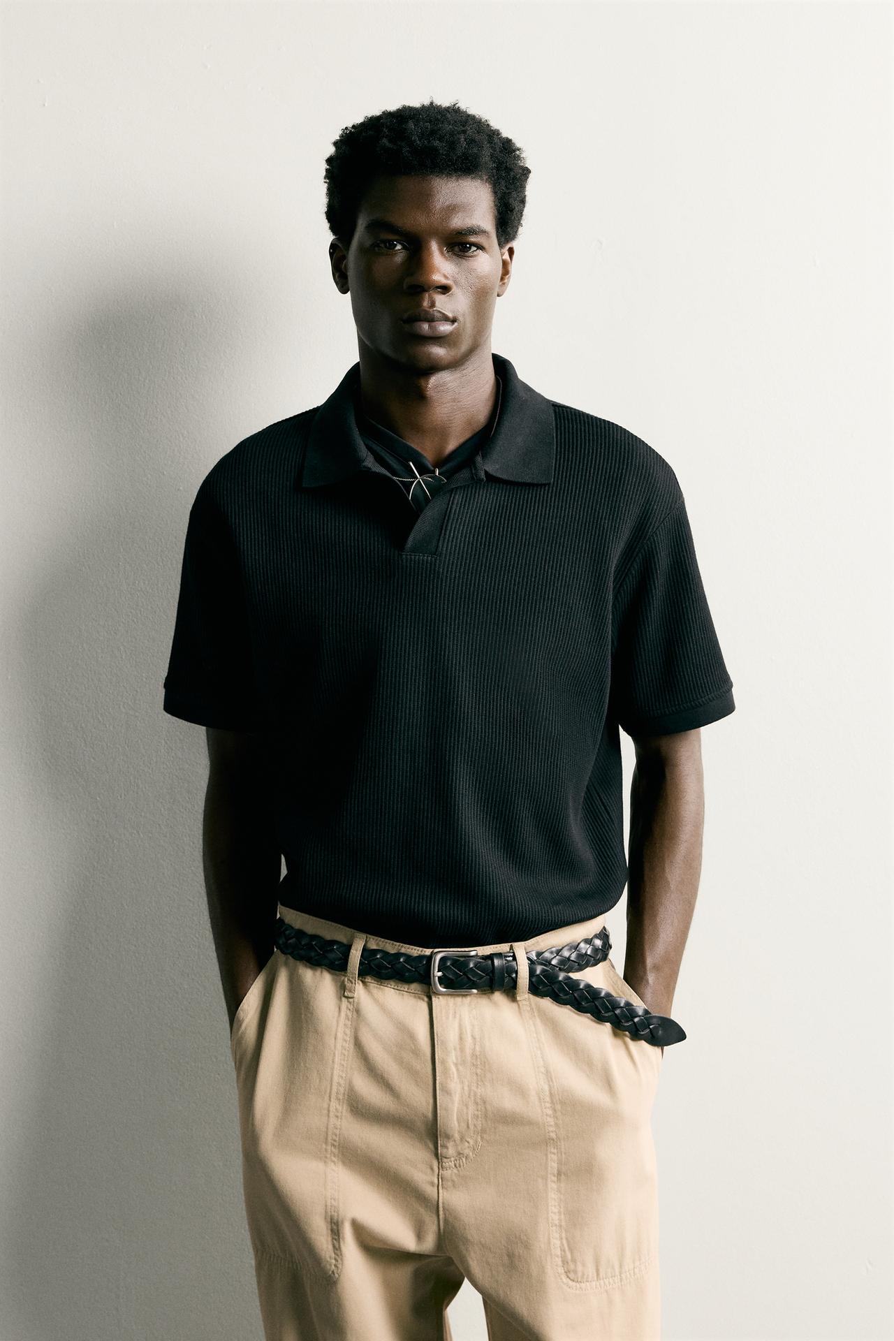 VERTICAL TEXTURED POLO — Black