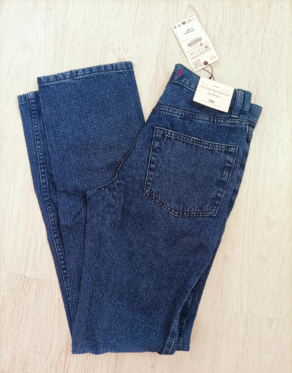ZW COLLECTION BOOTCUT HIGH-WAIST RHINESTONE JEANS