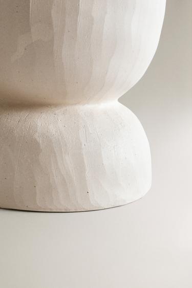 (1.025 KG) SACRED WOODS SCENTED CANDLE - Oyster-white by Zara - Image 3