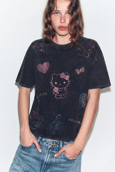 CAMISETA HELLO KITTY © 2025 SANRIO - Gris antracita de Zara - Imagen 0