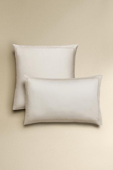 COTTON SATEEN PILLOWCASE WITH TRIM (300 THREAD COUNT) - Cava by Zara