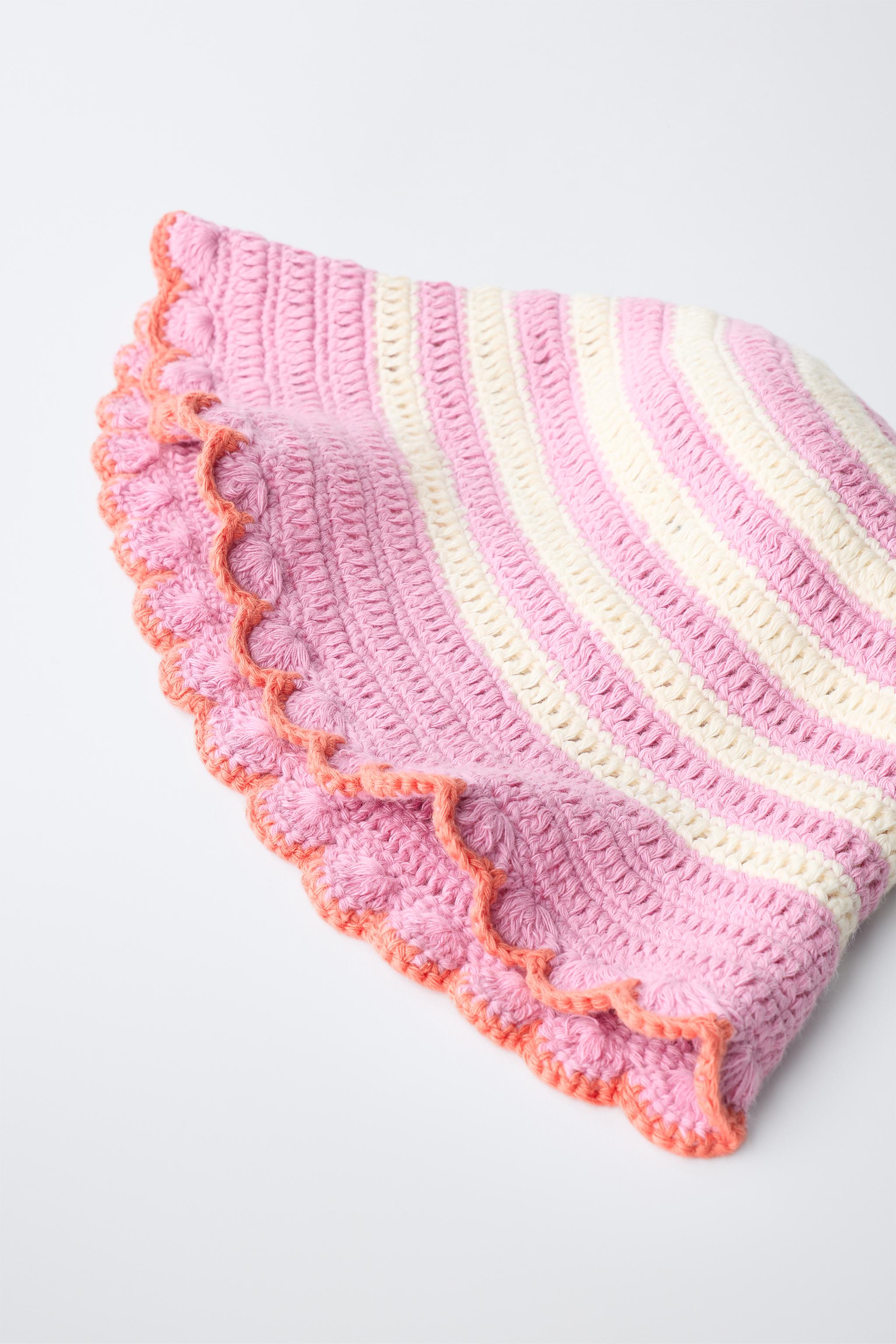 BONNET EN MAILLE CROCHET À RAYURES