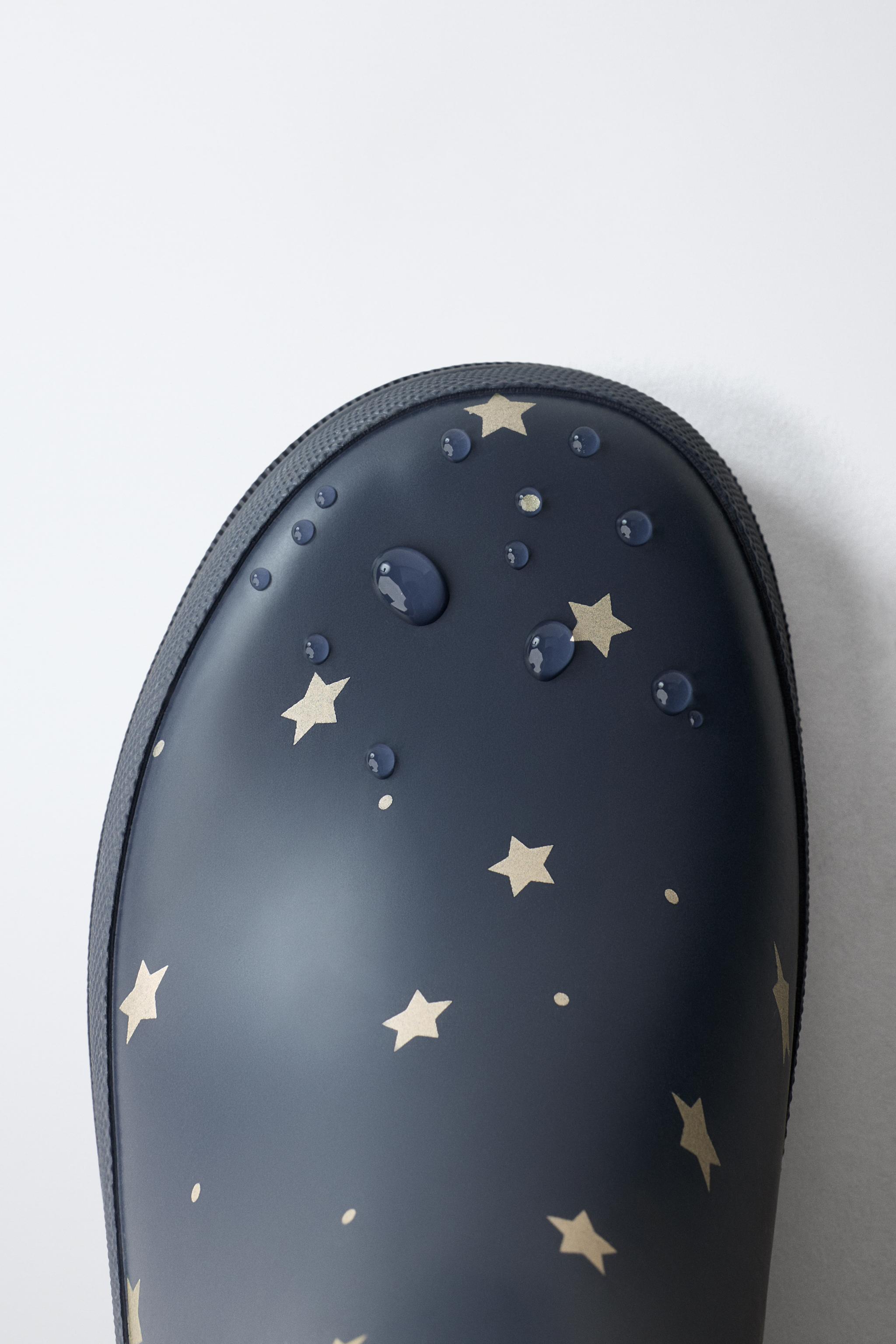 STAR PRINT RAIN BOOTS