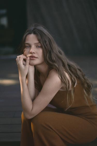 توب بحمالات 100% صوف - جملي وسط الخاص بـ Zara