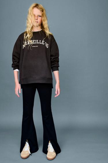 SWEATSHIRT AND FLARE LEGGINGS SET WITH SLOGAN - Brown by Zara