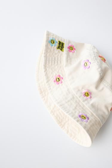 SMILEYWORLD ® EMBROIDERED FLOWER BUCKET HAT - White by Zara - Image 3