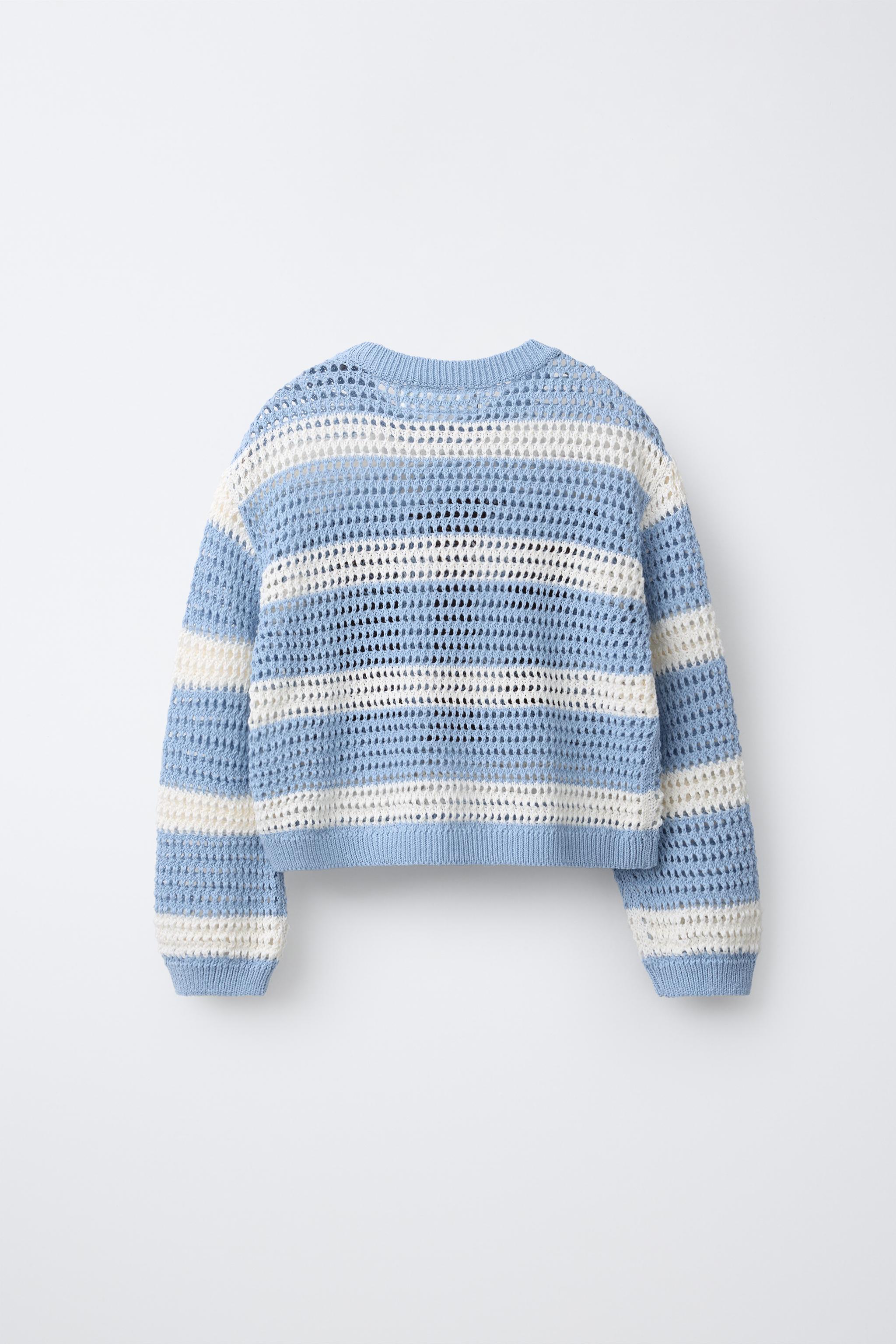PULL EN MAILLE À RAYURES AVEC NUMÉRO