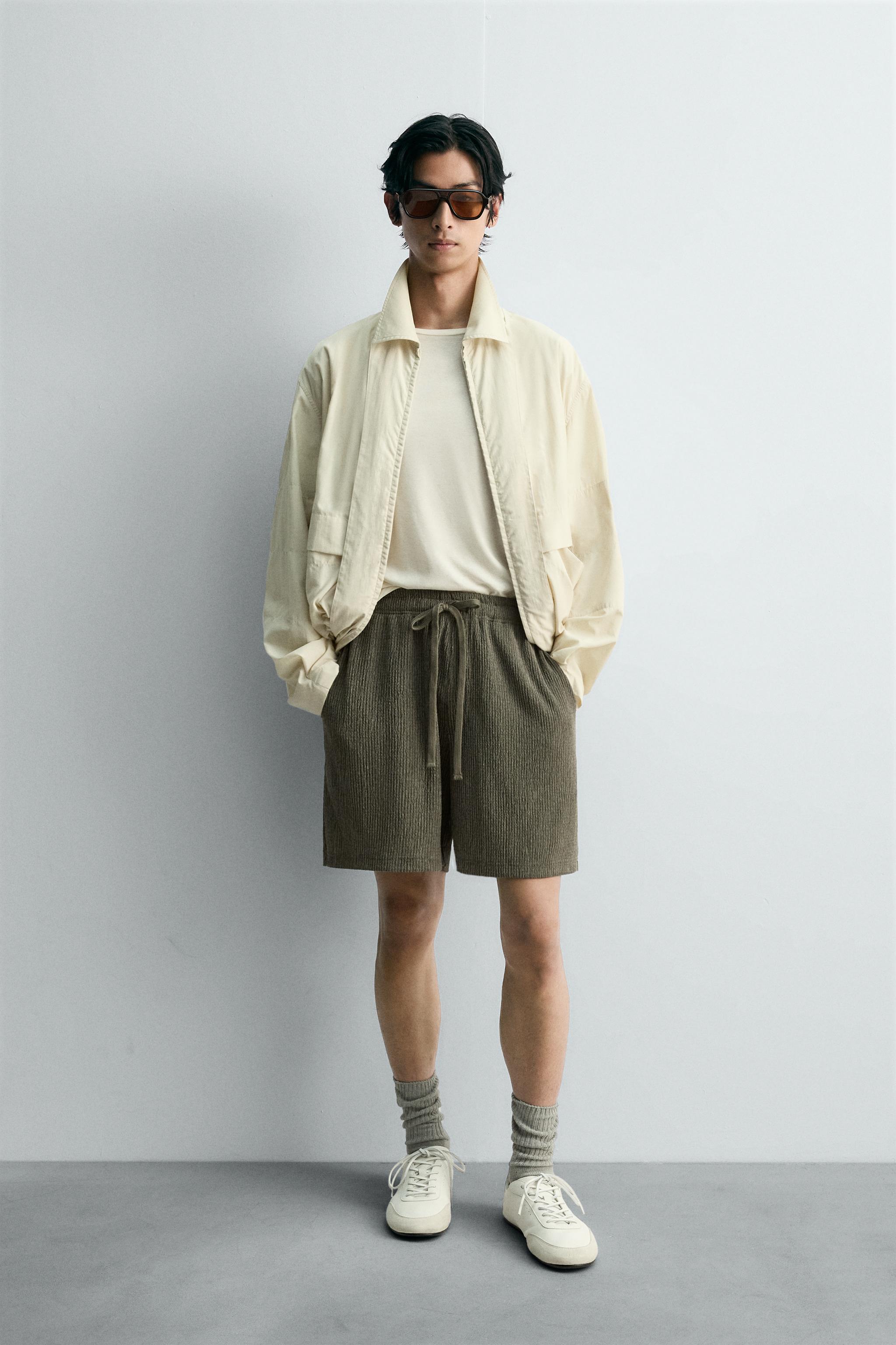 TEXTURED RELAXED FIT SHORTS