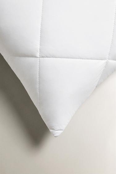 COOLING EFFECT PILLOW PROTECTOR - White by Zara - Image 1