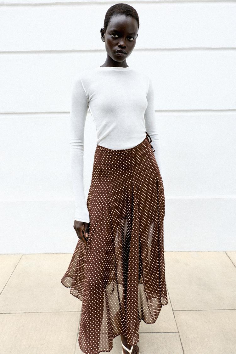 Falda midi de lunares 3