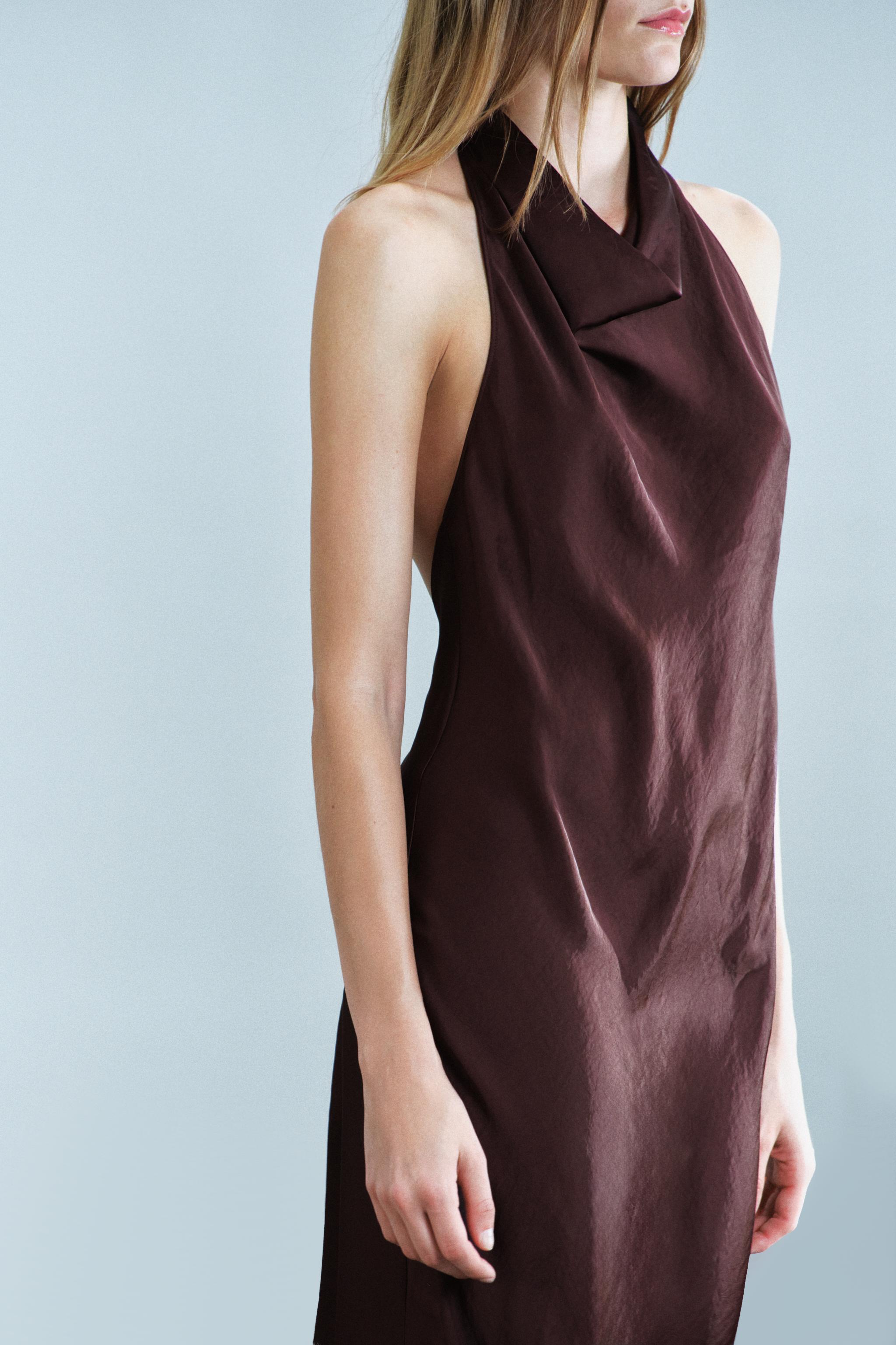 ROBE MI-LONGUE SATINÉE HALTER ZW COLLECTION