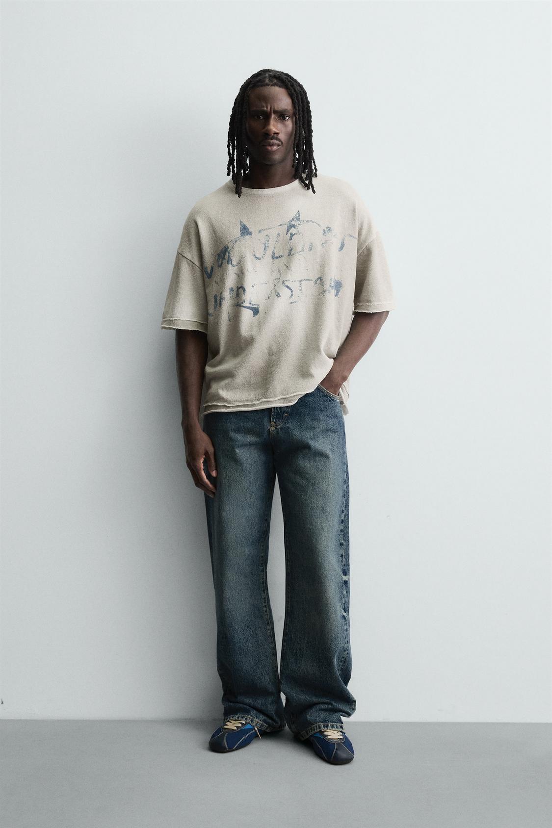 ТРИКОТАЖНАЯ ФУТБОЛКА ZARA С ПРИНТОМ В ВИДЕ БРЫЗГ