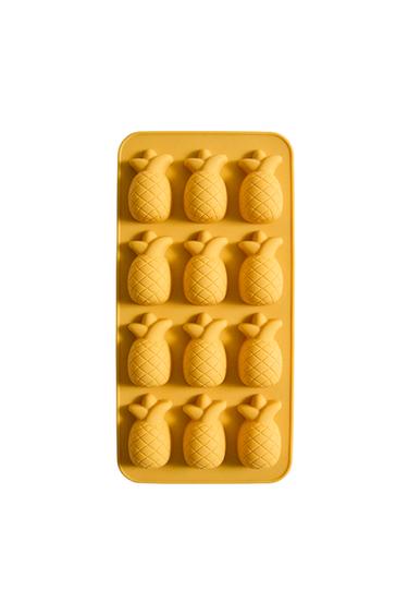SILICONE PINEAPPLE ICE BUCKET TRAY 12 ICE CUBES - Mid-yellow by Zara