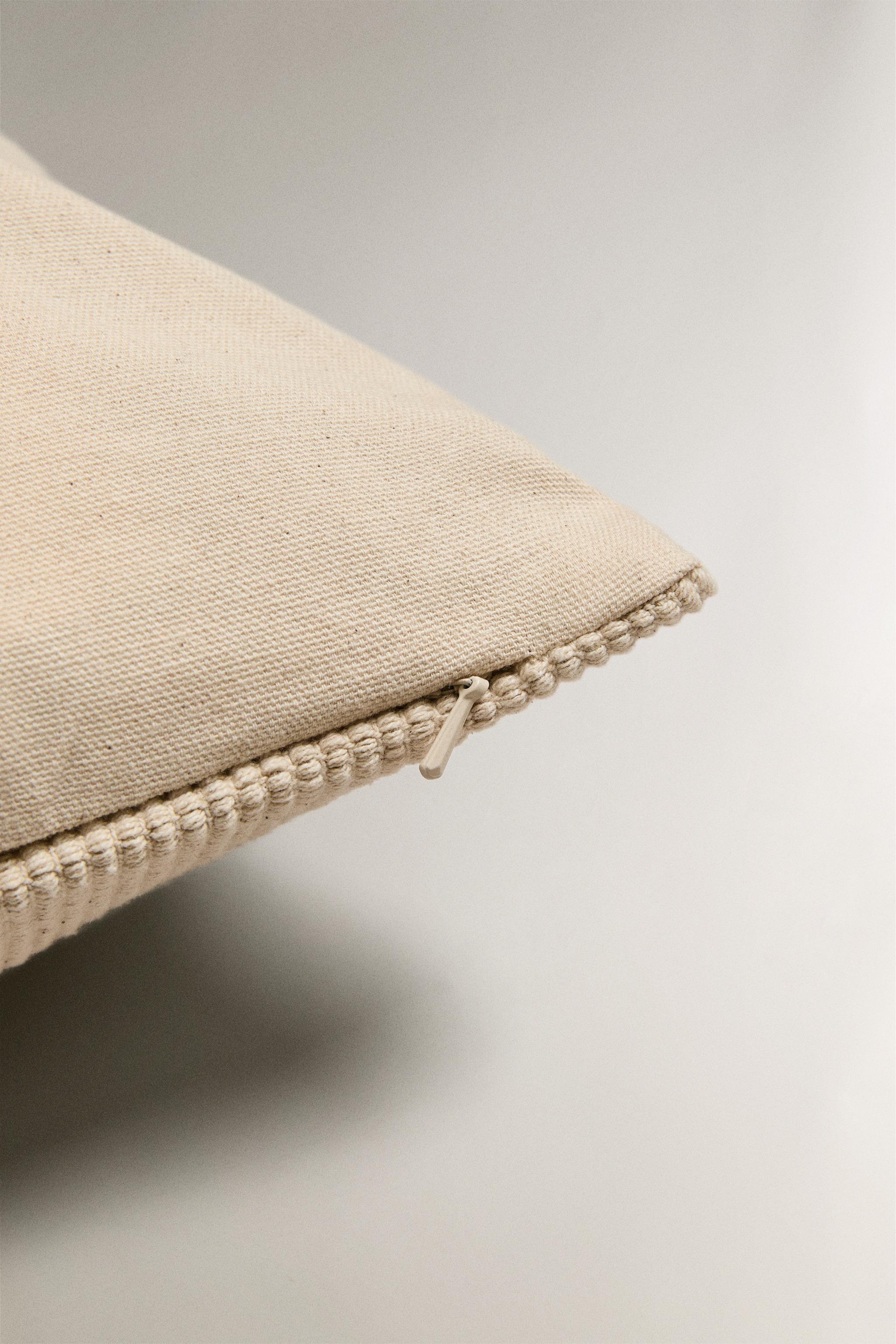 DOUBLE LINE CUSHION COVER