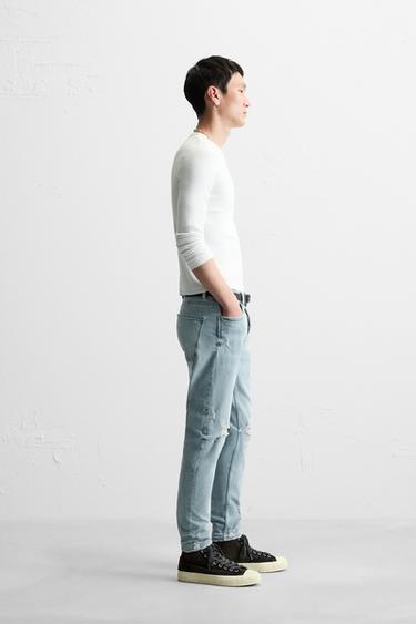 JEAN COUPE MOULANTE DÉCHIRÉ - Bleu clair de Zara - Image 3