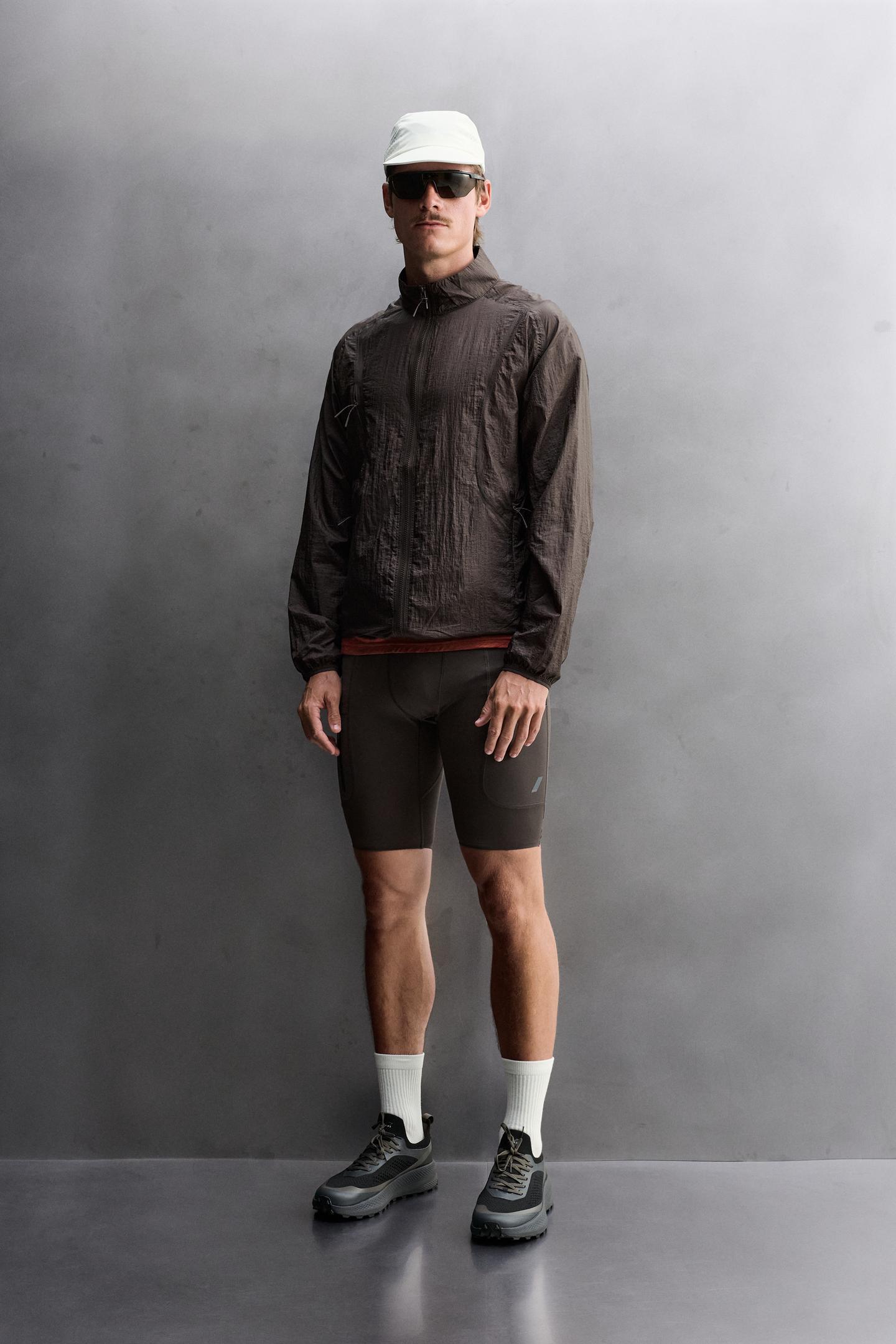 Мужская куртка Zara Ridar© x ZARA Running Windbreaker, цвет: Коричневый — фото 1