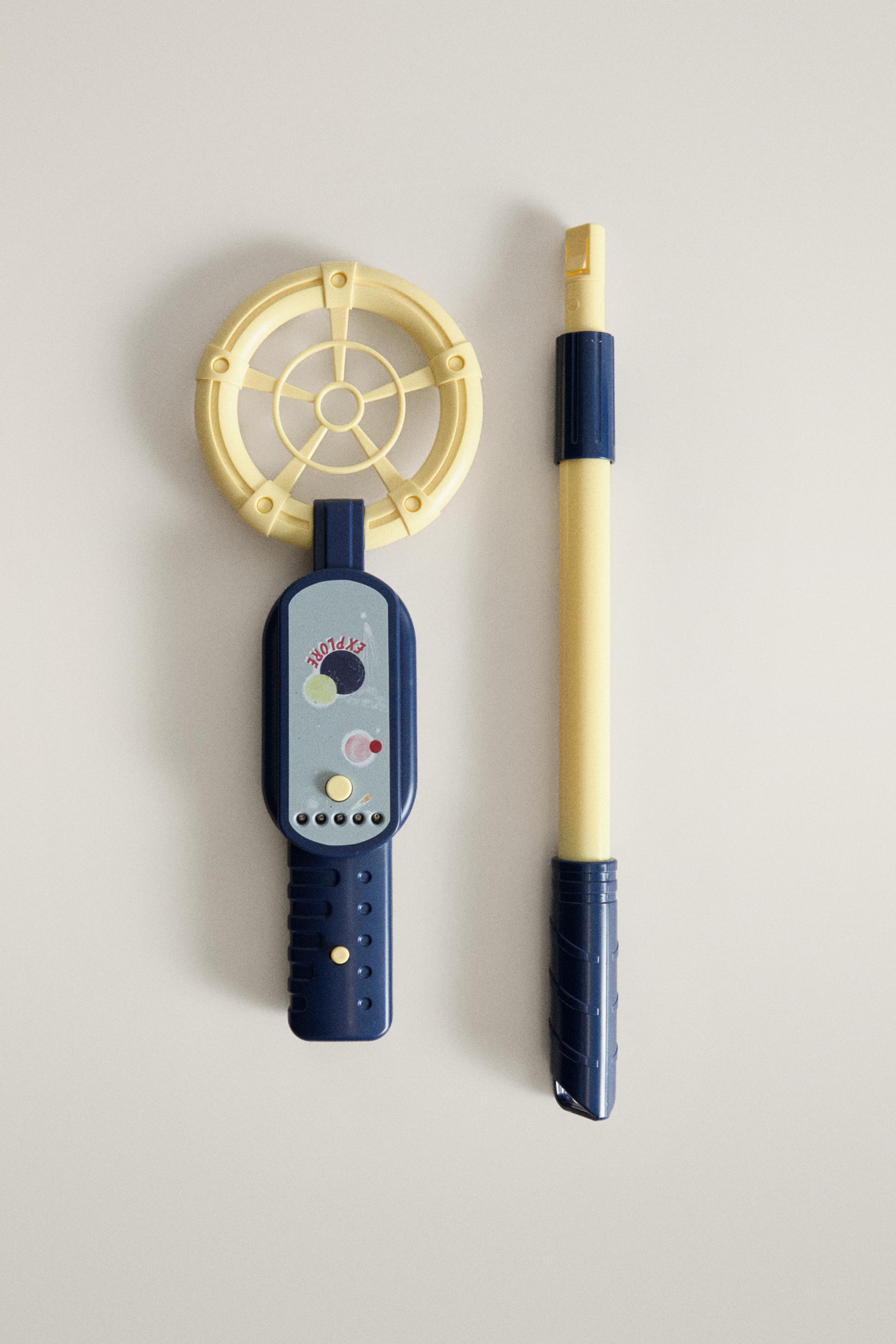 KIDS' SPACE METAL DETECTOR TOY