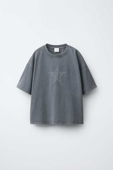 CAMISETA EFECTO LAVADO ESTRELLA TACHAS - Gris antracita de Zara - Imagen 0