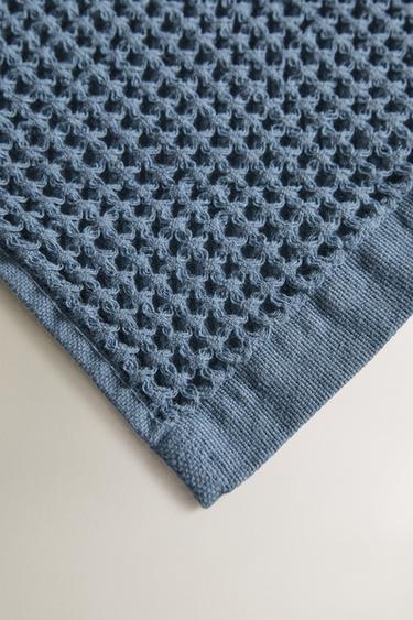 SERVIETTE DE BAIN COTON WAFFLE - bleu-poudré de Zara - Image 2