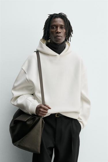 COMPACT HOODIE - White by Zara