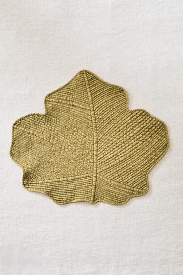 MANTEL INDIVIDUAL ACOLCHADO HOJA - Verde de Zara