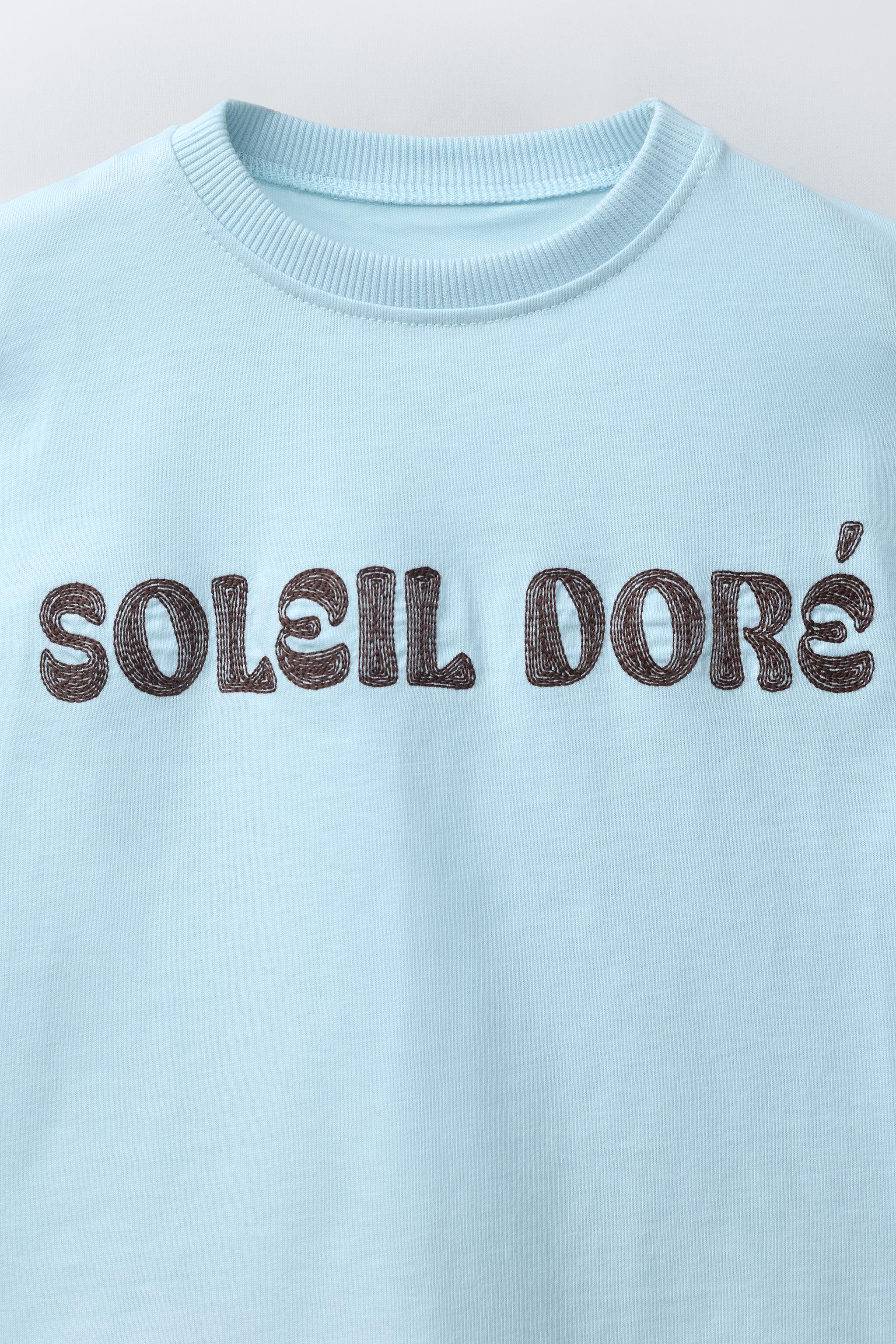 EMBROIDERED TEXT T-SHIRT