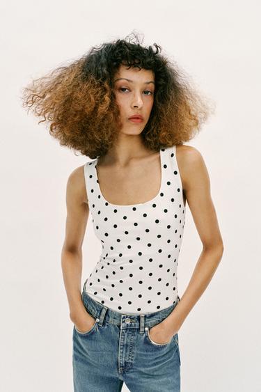 T-SHIRT EN POLYAMIDE À BRETELLES LARGES - Écru / Noir de Zara