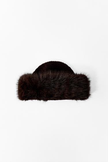 FAUX FUR KNIT BEANIE - Brown by Zara