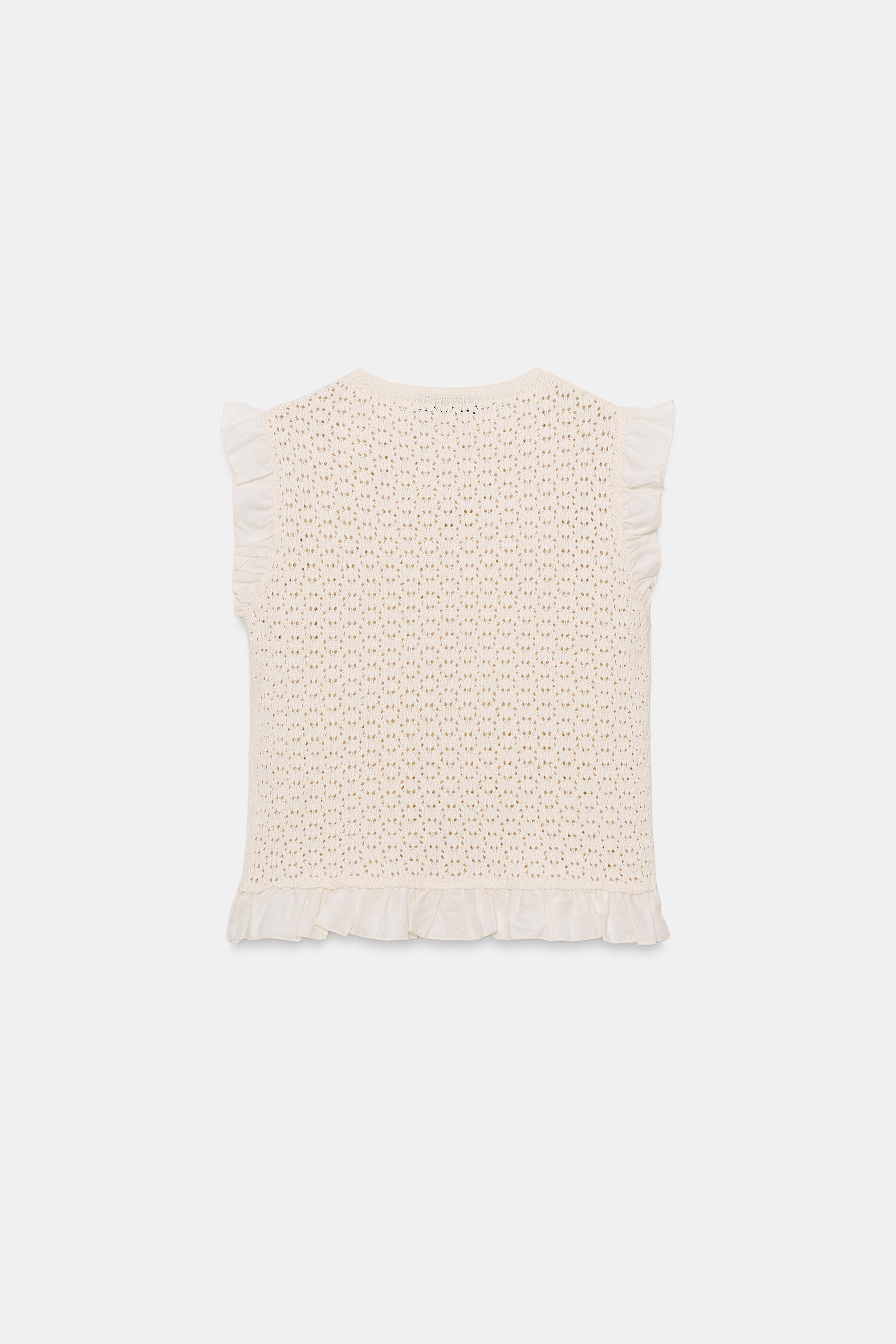 TOP EN MAILLE ET POINTELLE