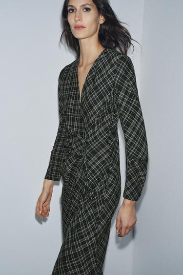 ROBE DRAPÉE À CARREAUX - vert kaki de Zara - Image 4