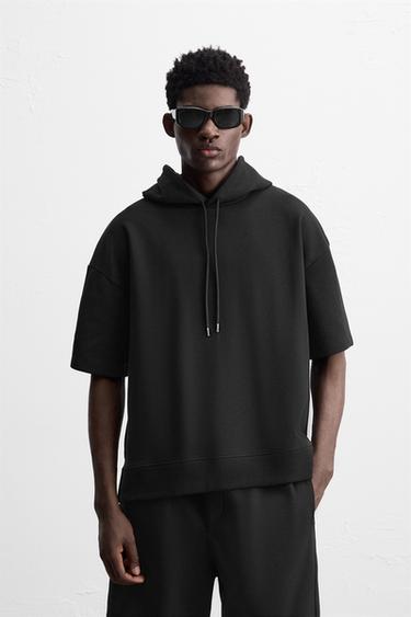 سويت شيرت تقني - أسود الخاص بـ Zara