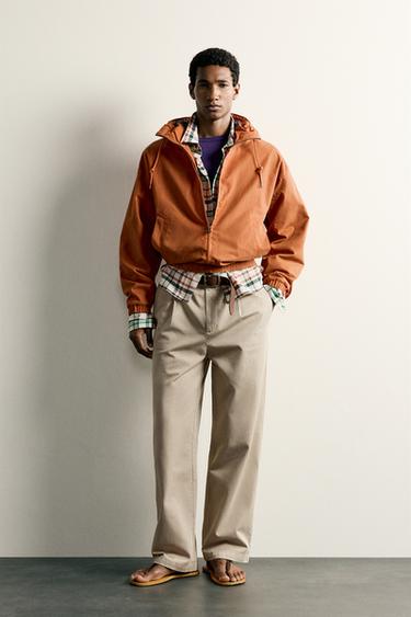 PLEATED RELAXED FIT CHINO TROUSERS - camel by Zara