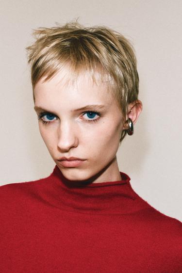EXTRA-SOFT 100% WOOL MOCK NECK SWEATER — Mid-red 2