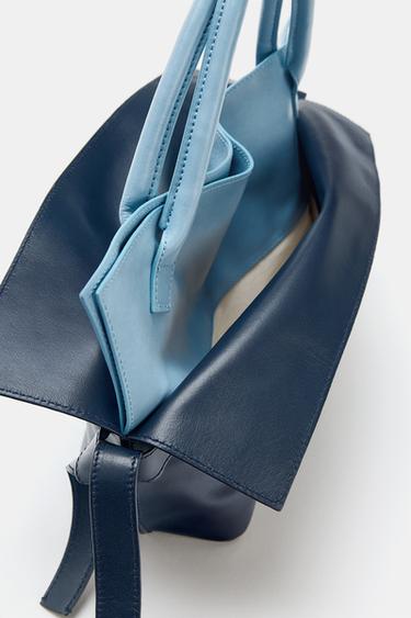 SAC EN CUIR À RABAT - Bleu marine de Zara - Image 4
