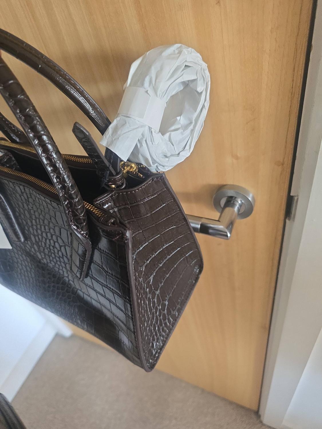 EMBOSSED MINI CITY BAG - Image 6