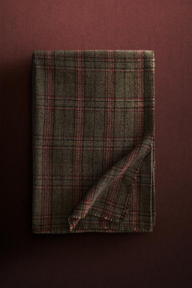 CHRISTMAS TARTAN THROW - Dark green by Zara - Image 4
