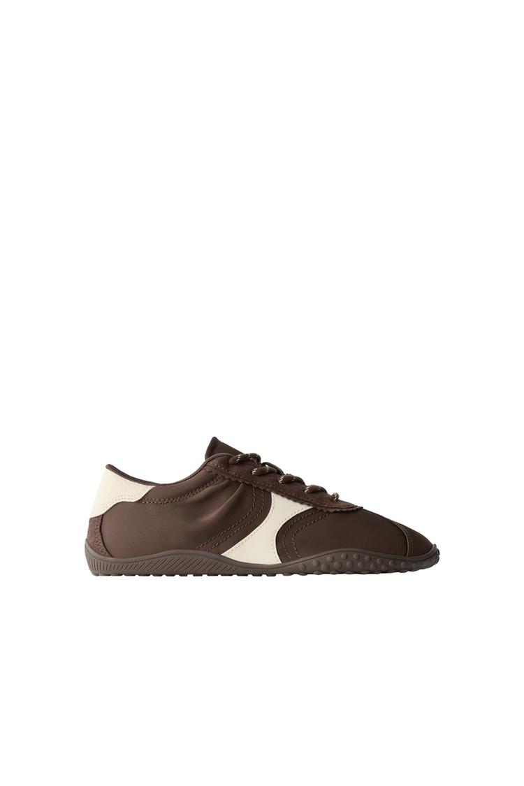 TRAINERS DE SUELA FINA
