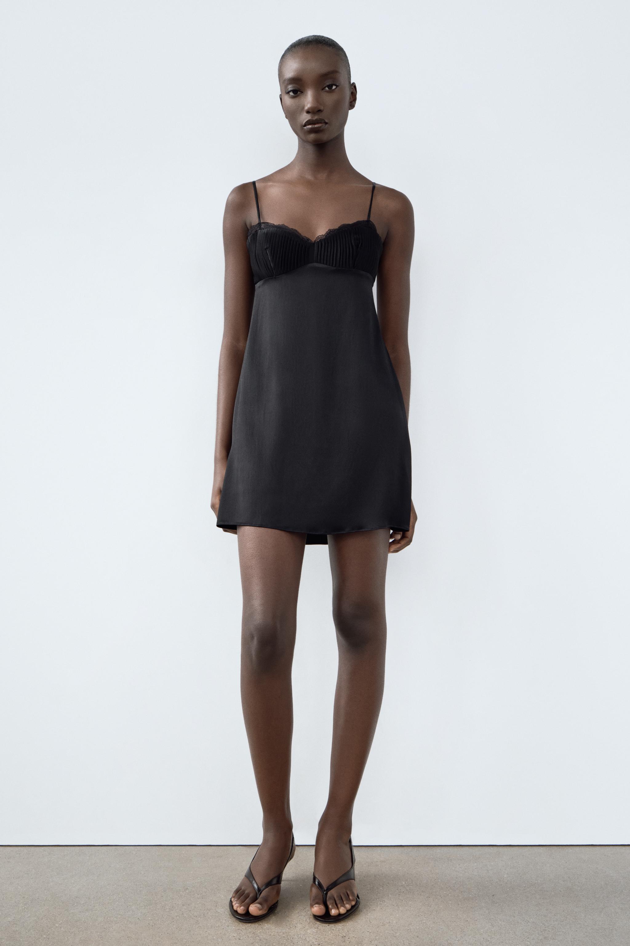 ROBE SATINEE PLISSEE AVEC DENTELLE Noir ZARA France