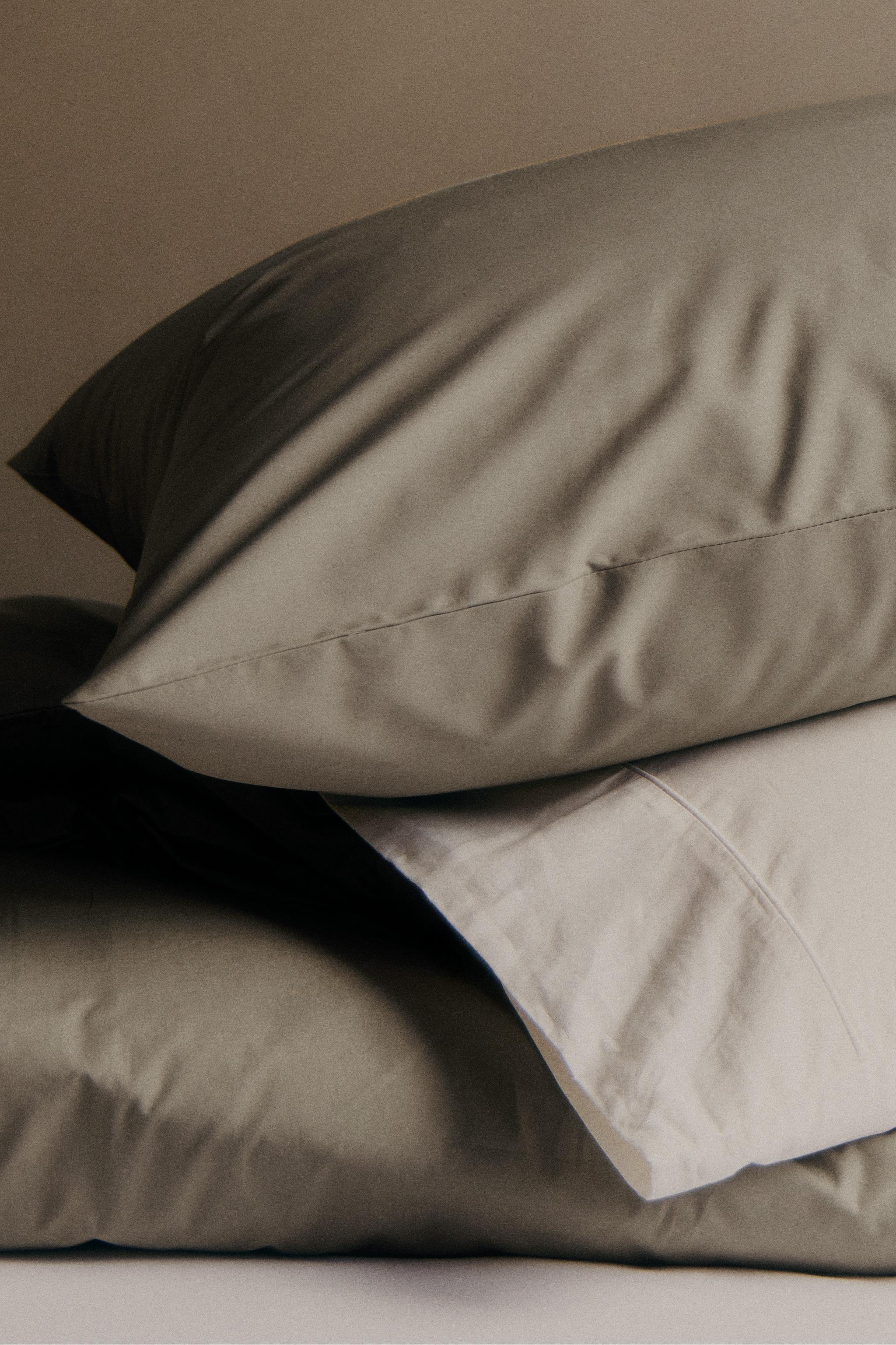 COTTON PERCALE PILLOWCASE (300 THREAD COUNT)