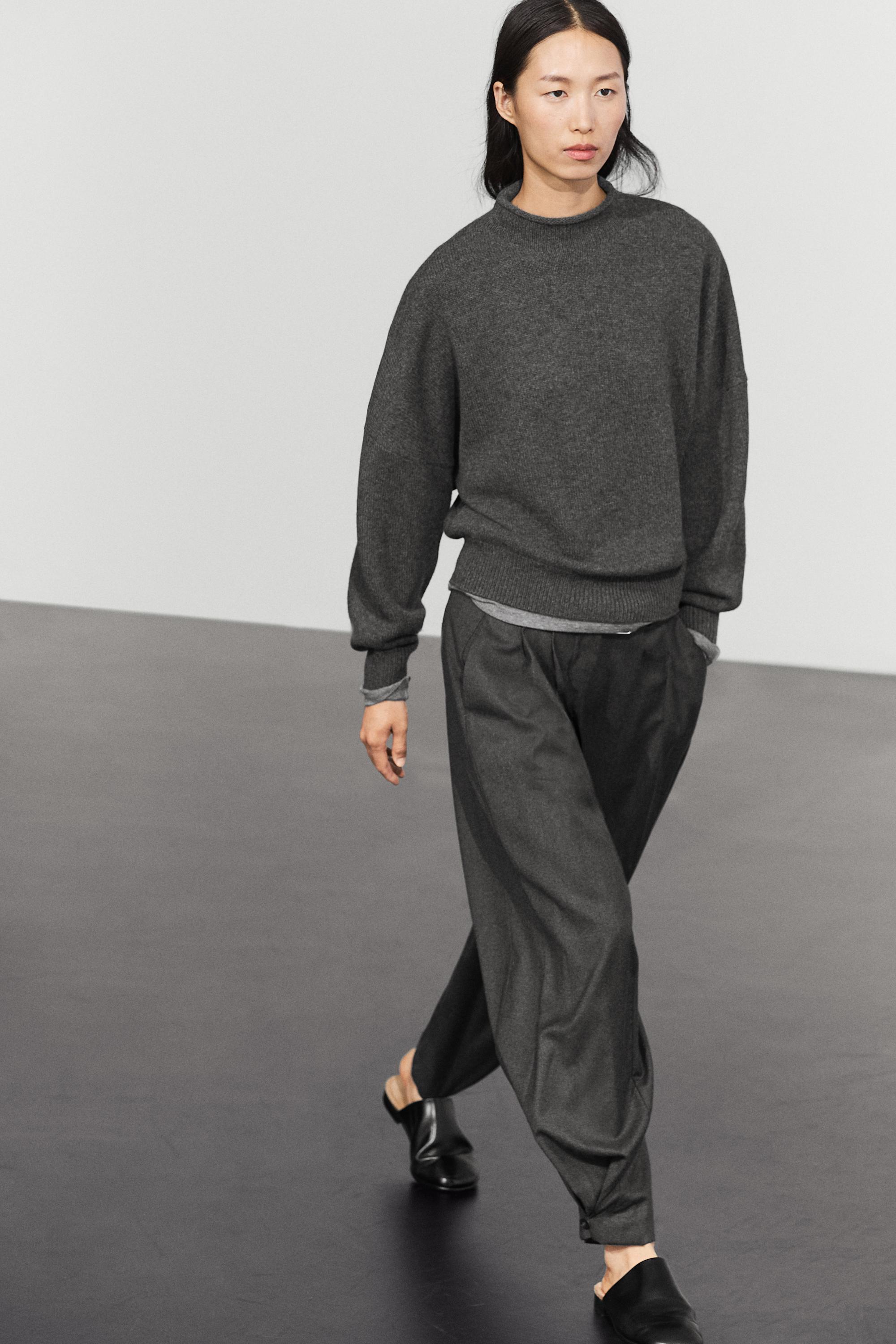 100% wool oversize knit sweater